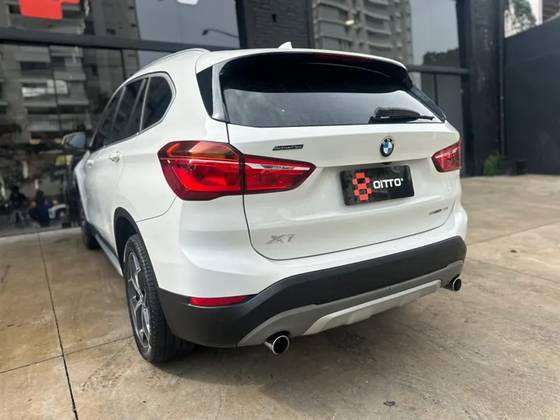 BMW X1 2.0 16V TURBO ACTIVEFLEX SDRIVE20I 4P AUTOMÁTICO BMW X1 2.0 16V TURBO ACTIVEFLEX SDRIVE20I 4P AUTOMÁTICO